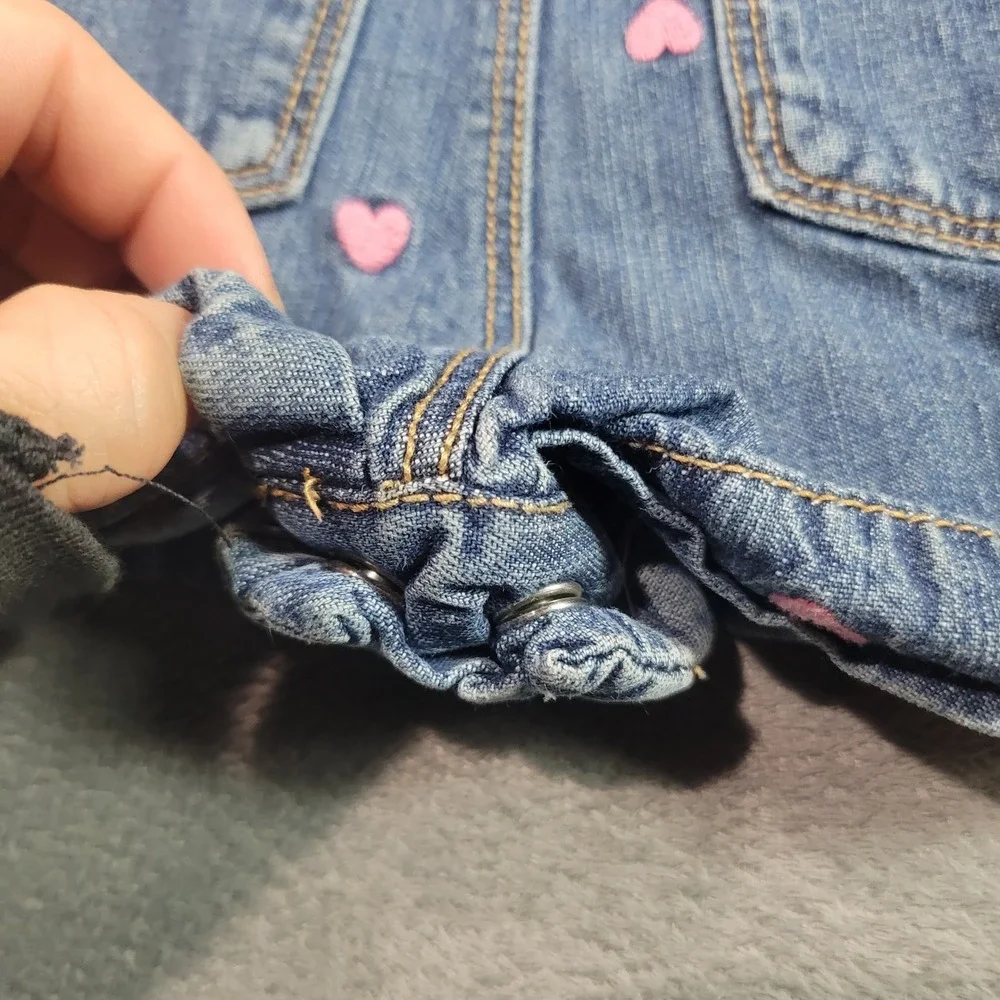 OshKosh Shortalls Girls 24M‎ Blue Denim Pink Heart Embroidered Classic Overalls